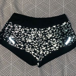 Reflective running shorts